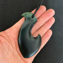 Load image into Gallery viewer, Large Dark Hei Matau Pendant