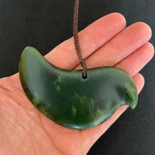 Load image into Gallery viewer, Putiputi Breastplate