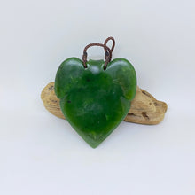 Load image into Gallery viewer, Hei Tiki Face Pendant