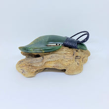 Load image into Gallery viewer, Large Ridge Bound Hei Matau Pendant