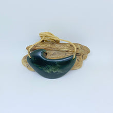 Load image into Gallery viewer, Hook Breastplate