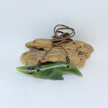 Load image into Gallery viewer, Sea Shell Breastplate