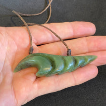 Load image into Gallery viewer, Sea Shell Breastplate