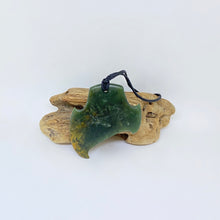 Load image into Gallery viewer, Marsden Flower Jade Pendant