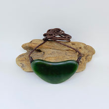 Load image into Gallery viewer, Kawakawa Roimata Pendant