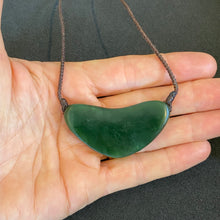Load image into Gallery viewer, Kawakawa Roimata Pendant