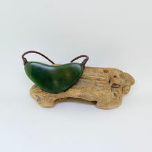 Load image into Gallery viewer, Kawakawa Roimata Pendant