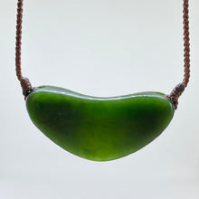 Load image into Gallery viewer, Kawakawa Roimata Pendant