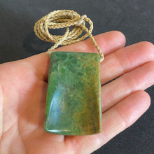 Load image into Gallery viewer, Marsden Flower Jade Toki Pendant