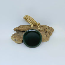 Load image into Gallery viewer, Dark Porohita / Disc Pendant