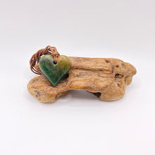 Load image into Gallery viewer, Putiputi Marsden Flower Jade Heart Pendant
