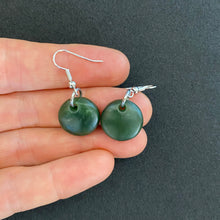 Load image into Gallery viewer, Kawakawa Porohita Disc Earrings
