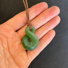 Load image into Gallery viewer, Kahurangi Single Pikorua, Twist Pendant
