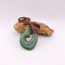 Load image into Gallery viewer, Kahurangi Snood Bound Hei Matau Pendant
