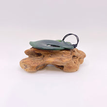 Load image into Gallery viewer, Kawakawa Manaia Pendant
