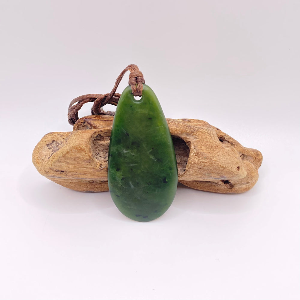 Kawakawa Roimata Drop Pendant