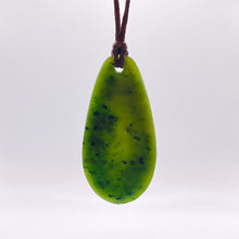 Load image into Gallery viewer, Kawakawa Roimata Drop Pendant
