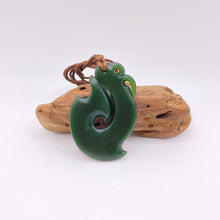 Load image into Gallery viewer, Putiputi Manaia Pendant
