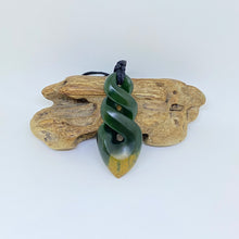 Load image into Gallery viewer, Flower Jade Double Pikorua Twist Pendant
