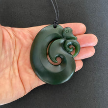 Load image into Gallery viewer, Marsden Manaia Pendant
