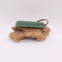 Load image into Gallery viewer, Kawakawa Toki Pendant
