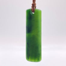 Load image into Gallery viewer, Kawakawa Toki Pendant
