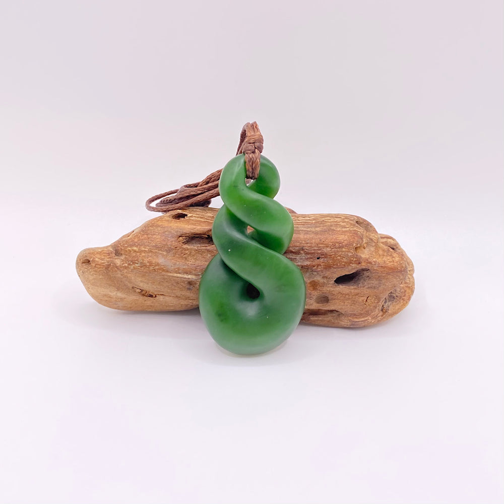 Pikorua / Twist – Garth Wilson Jade, West Coast, New Zealand