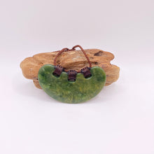 Load image into Gallery viewer, Putiputi Ridge bound Breastplate
