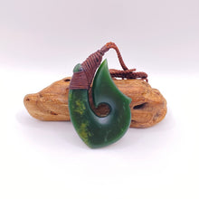 Load image into Gallery viewer, Putiputi Snood Bound Hei Matau Pendant
