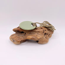 Load image into Gallery viewer, Kokopu Ridge-bound Porohita
