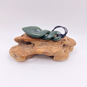 Kawakawa Double Pikorua Twist Pendant
