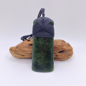 Kokopu Cross-bound Toki Pendant