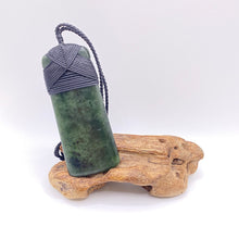 Load image into Gallery viewer, Kokopu Cross-bound Toki Pendant
