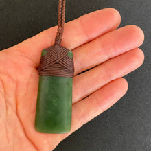 Load image into Gallery viewer, Kawakawa Cross-bound Toki Pendant
