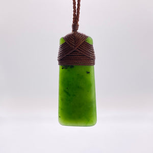 Kawakawa Cross-bound Toki Pendant