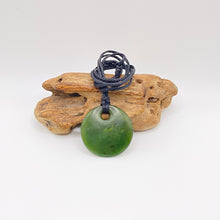 Load image into Gallery viewer, Kawakawa Porohita Pendant
