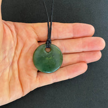 Load image into Gallery viewer, Kawakawa Porohita Pendant
