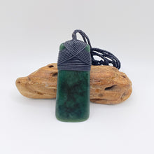 Load image into Gallery viewer, Kokopu Cross-bound Toki Pendant
