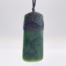 Load image into Gallery viewer, Kokopu Cross-bound Toki Pendant
