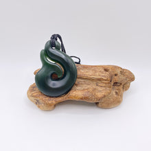 Load image into Gallery viewer, Whale Tail Hei Matau / Hook Pendant
