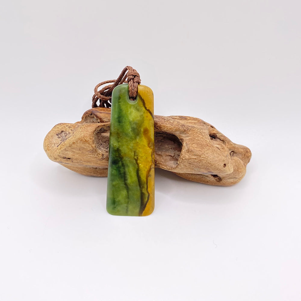 Raukaraka Toki Pendant