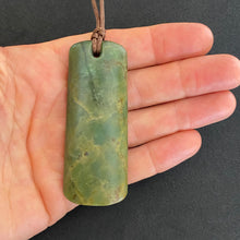 Load image into Gallery viewer, Putiputi Toki Pendant
