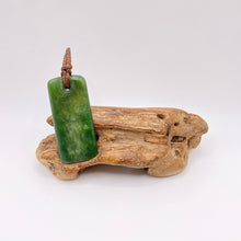 Load image into Gallery viewer, Kahurangi Toki Pendant
