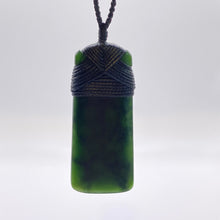 Load image into Gallery viewer, Dark Pounamu Cross-bound Toki Pendant
