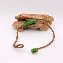 Load image into Gallery viewer, Kawakawa Pounamu Bracelet

