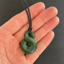 Load image into Gallery viewer, Kawakawa Single Pikorua / Twist Pendant
