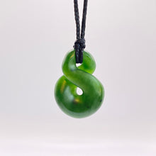 Load image into Gallery viewer, Kawakawa Single Pikorua / Twist Pendant
