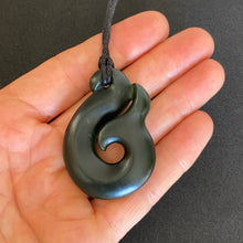 Load image into Gallery viewer, Whale Tail Hei Matau / Hook Pendant
