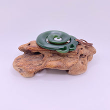 Load image into Gallery viewer, Kawakawa Manaia with Koru Tail
