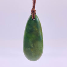 Load image into Gallery viewer, Putiputi - Flower Jade  Roimata Pendant
